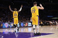 湖人vs黄蜂大逆转 - 赛事动态分类下的文章配图