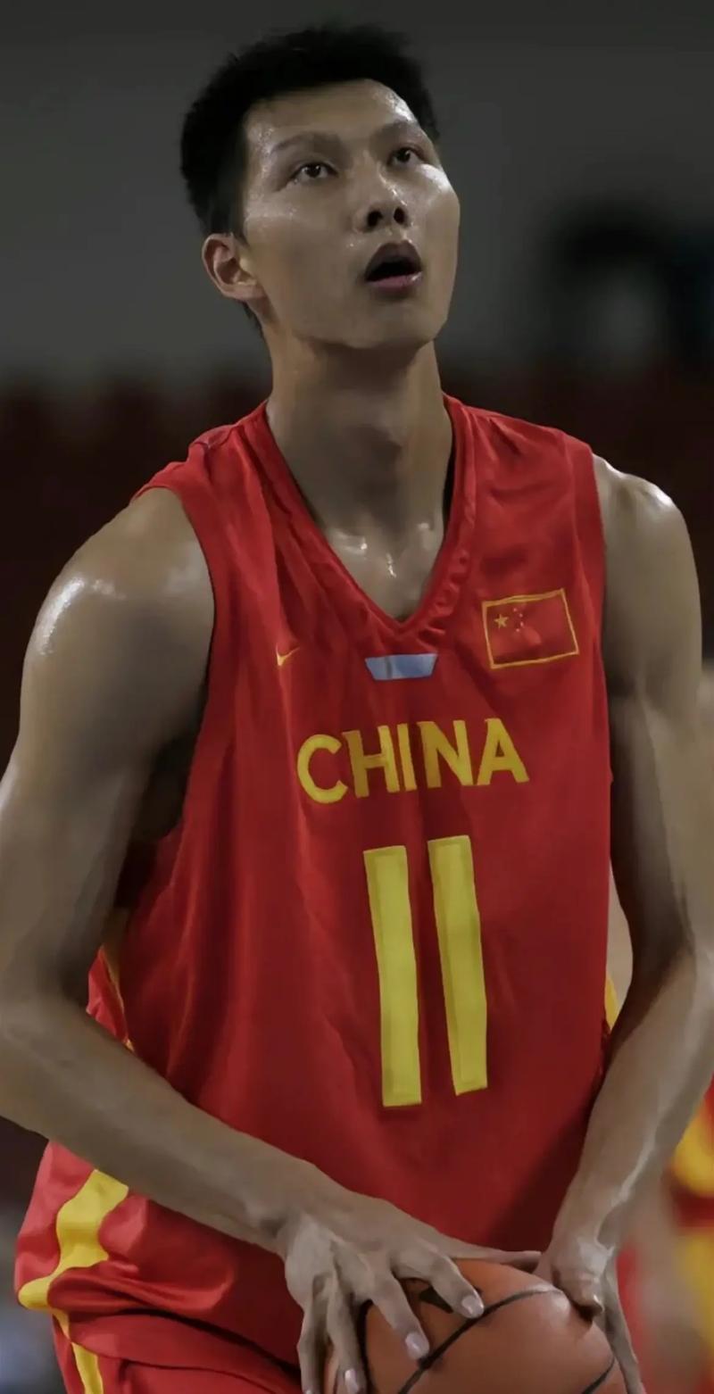 易建联还在cba吗