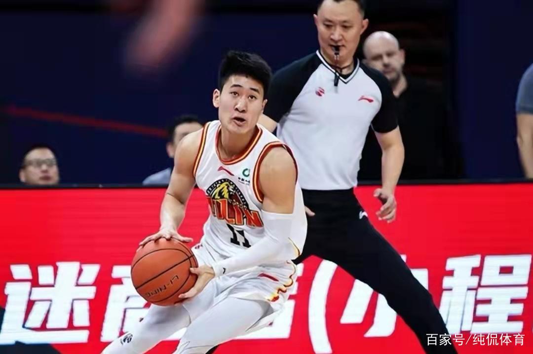 姜伟泽真实年龄