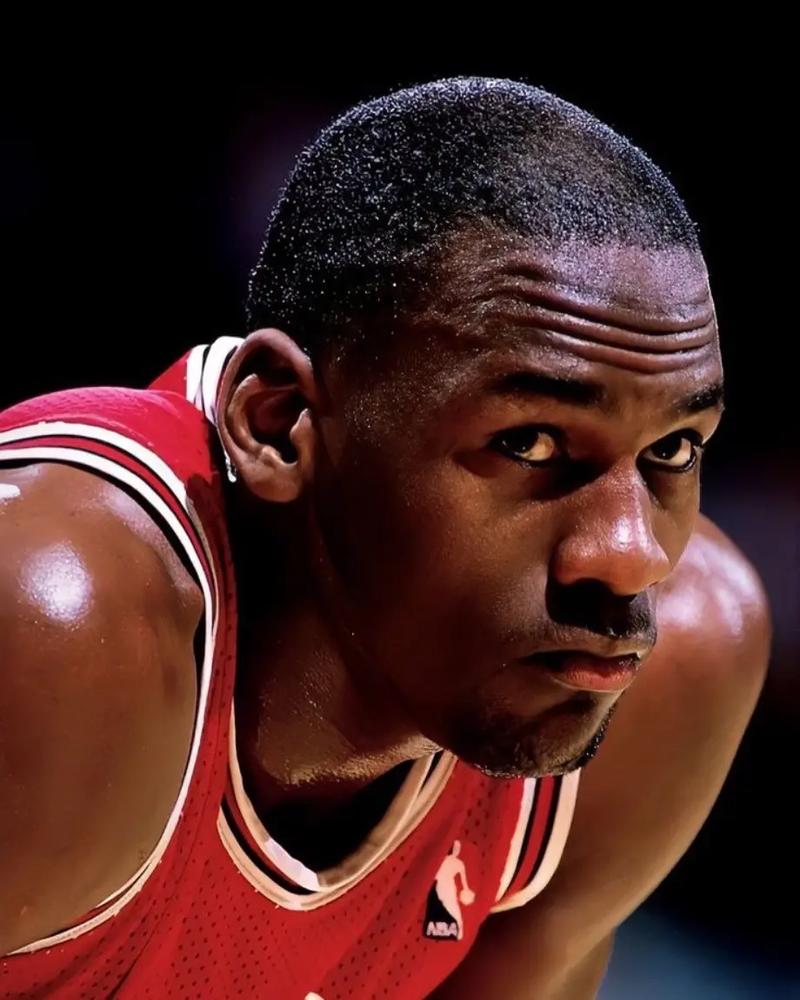 乔丹因为什么而成为篮球之神