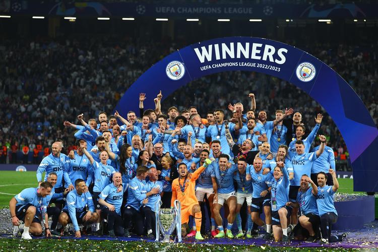 曼城提前3轮夺得英超冠军