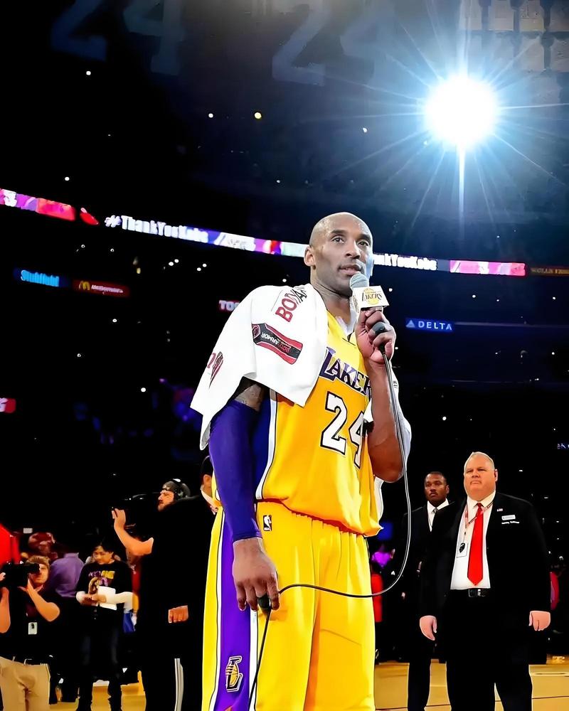 科比退役时间是哪天的