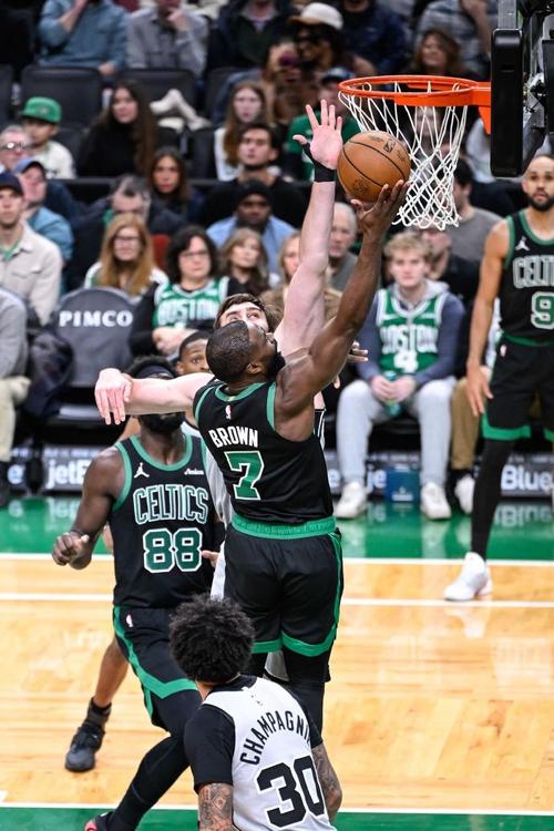 凯尔特人vs马刺比赛预测分析