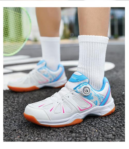 乒乓球鞋与羽毛球鞋