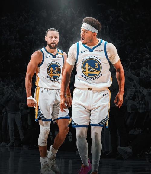 塞斯库里和库里一起打球