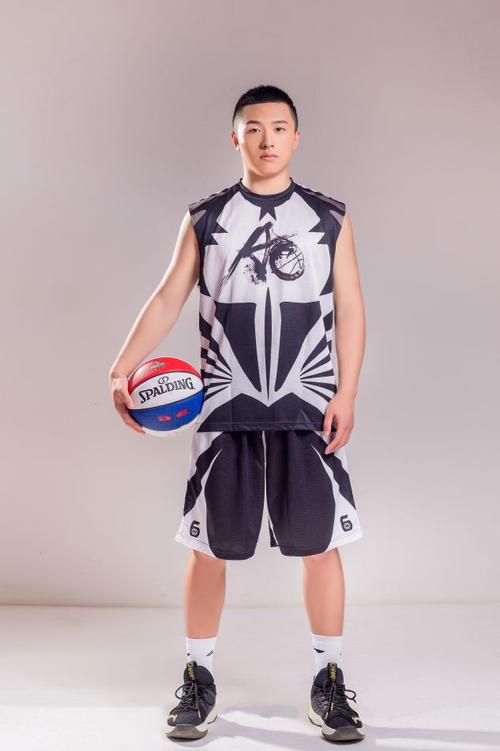 扣篮大赛冠军杨浩是哪里人