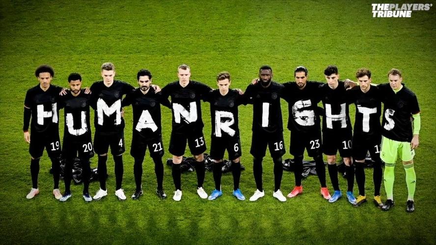 世界杯四年举行一次英文翻译