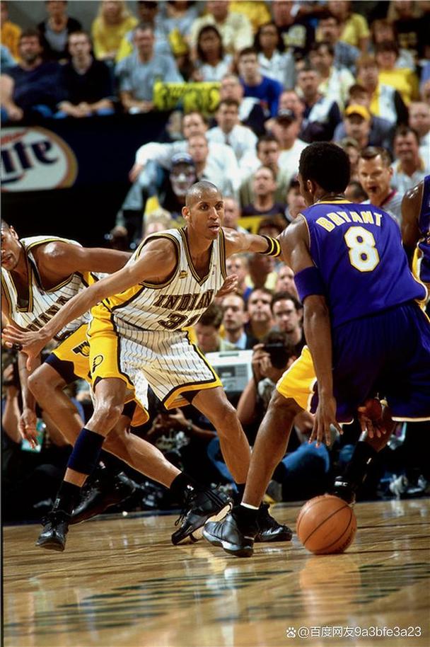 2000年湖人vs步行者