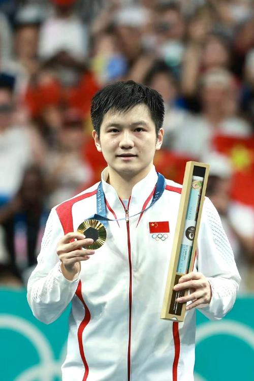 第1个蝉联奥运会乒乓球男单冠军的是