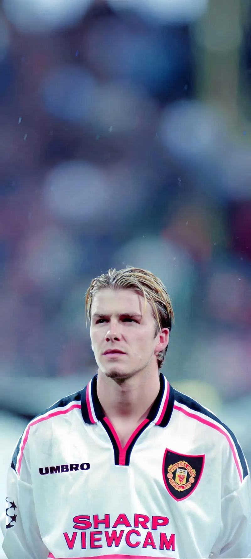 贝克汉姆几岁加入职业球队