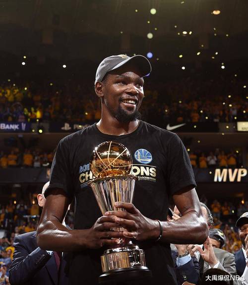 杜兰特生涯最佳比赛奖杯