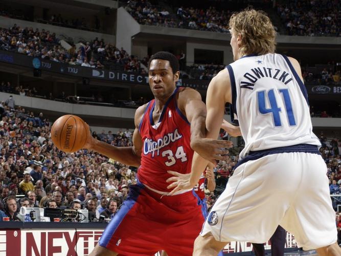 迈克尔 奥洛沃坎迪