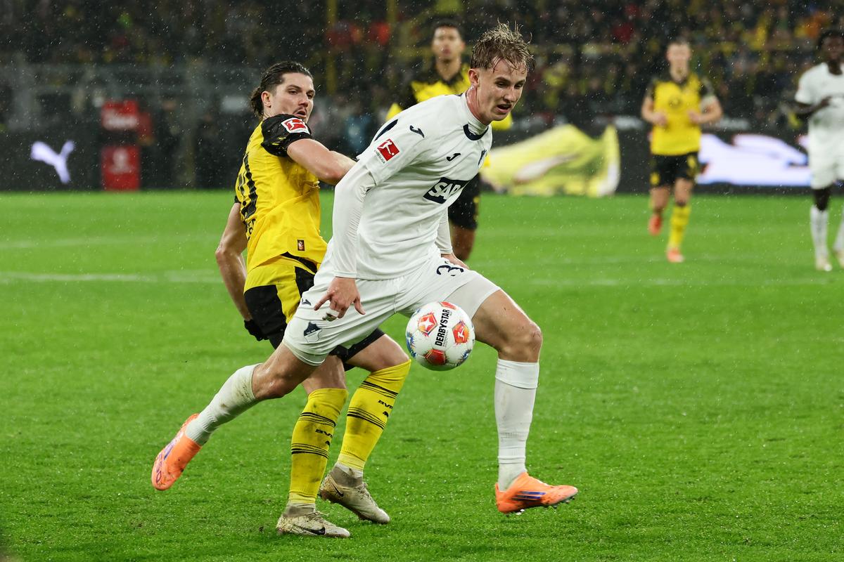 2021-2022德甲赛季：烽火连三月，烽烟起绿茵