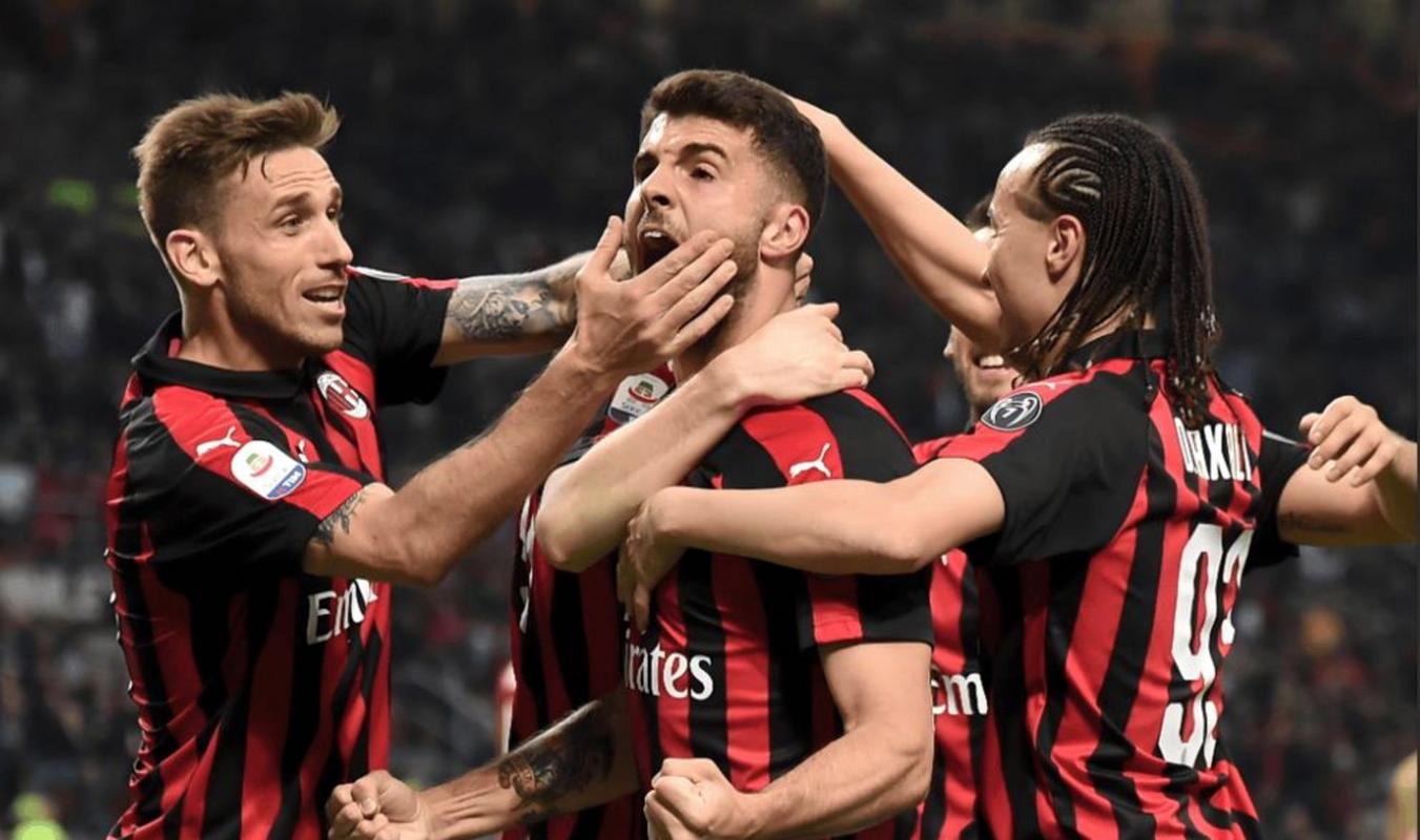 2020年米兰德比：红蓝激情碰撞，一场热血沸腾的巅峰对决