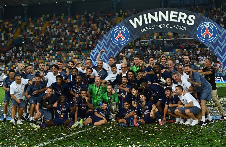 2021欧洲杯：冠军之光，闪耀法兰西之夜！