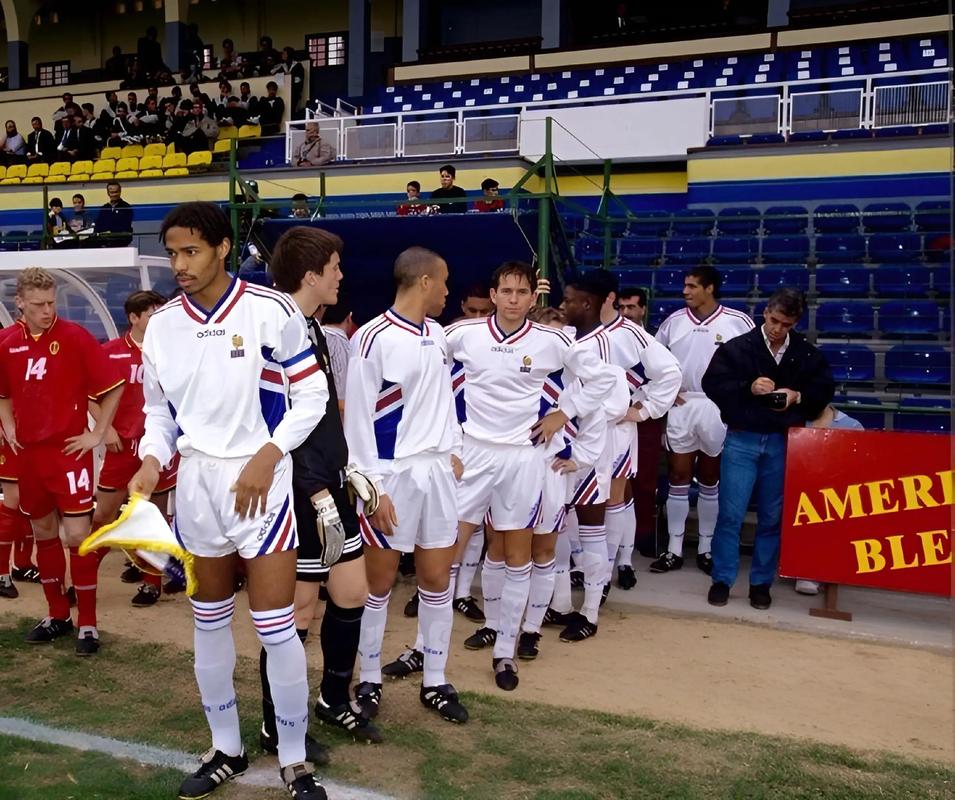 94AC米兰：那些年，我们一起战斗的日子