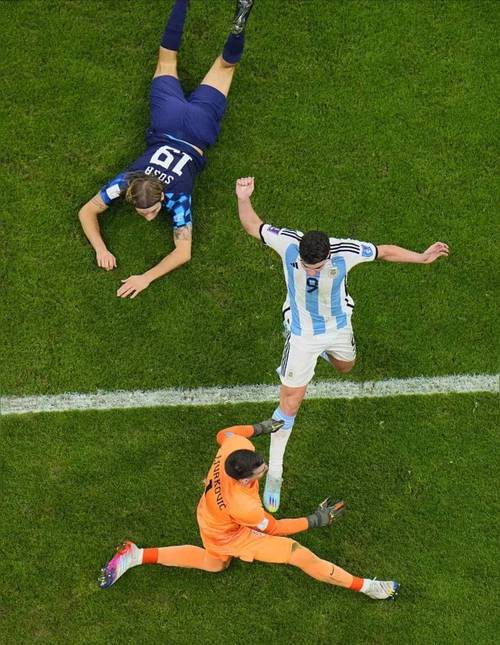 2006世界杯半决赛：德意之战，激情燃烧的午后