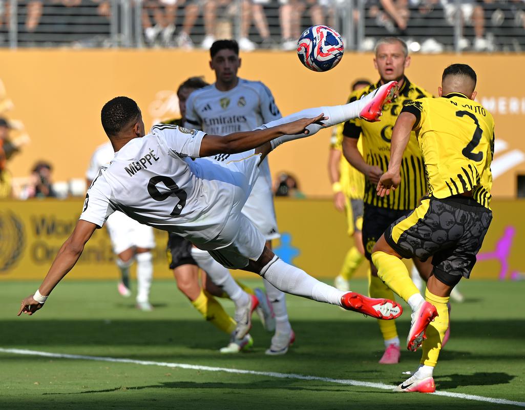 2021年足球盛宴：精彩赛事盘点，哪场是你的心头好？